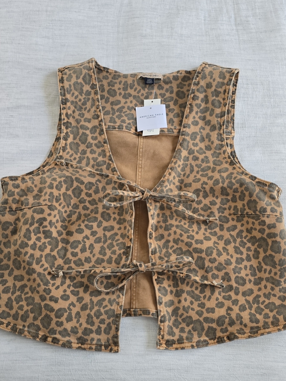 American Eagle Outfitters Leopard Print Tie-Front Vest Size:Large